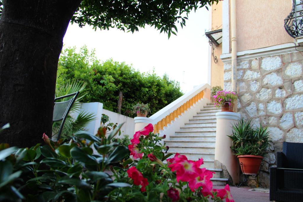 نيس Villa Mon Reve Apartements المظهر الخارجي الصورة